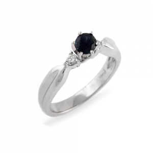 ladies-platinum-ring-with-blue-sapphire-20740