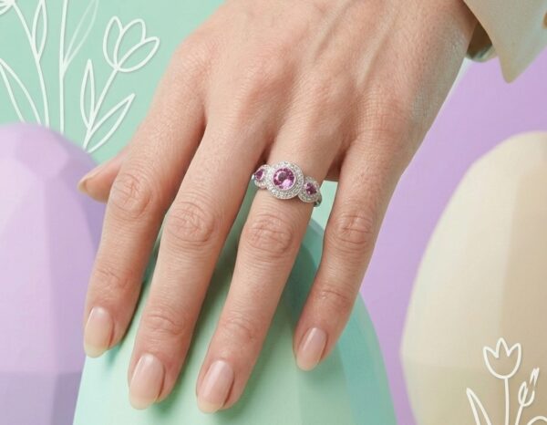 WHITE GOLD SAPPHIRE & DIAMOND RING