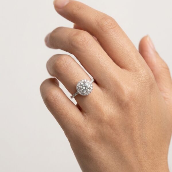 diamond halo ring featuring brilliant cut centre diamond surrounded by brilliant cut diamonds