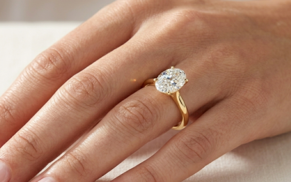 white gold pedro oval cut on hand 31012