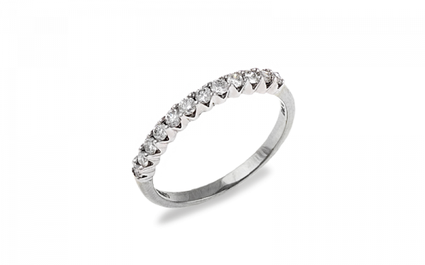 diamond set round brilliant cut diamonds claw set ring