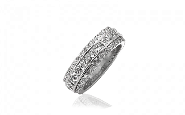 ladies dress diamond ring with princess cut diamonds and brilliant cut diamonds