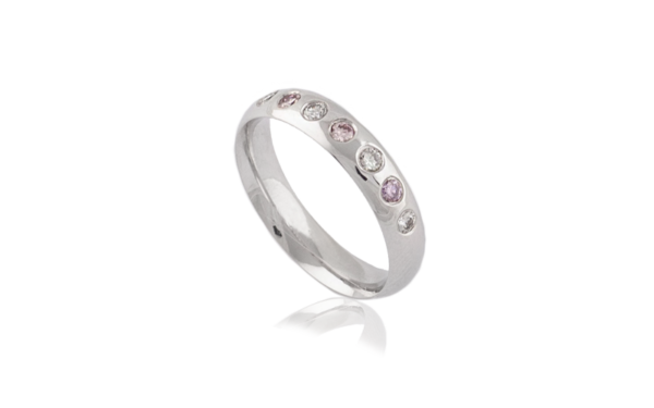 18 carat pink diamonds white diamonds rub in set_27409