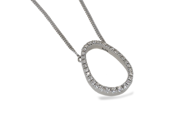 29717 diamond oval pendant