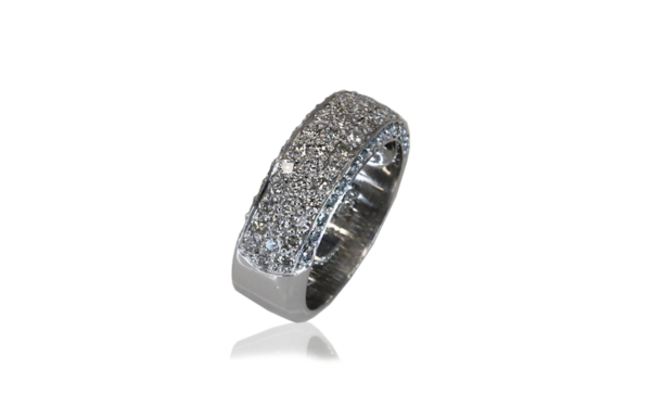 30173 pave with white and blue diamonds