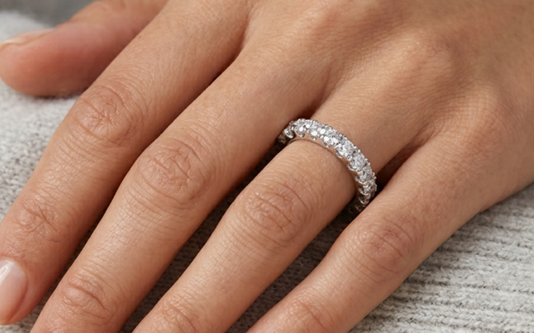 18ct white gold ladies diamond ring azalea design with brilliant cut diamonds
