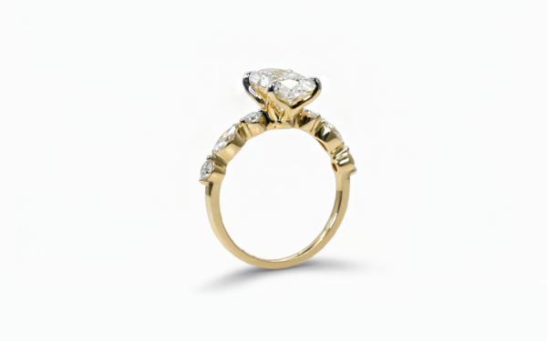 oval lab grown diamond ring